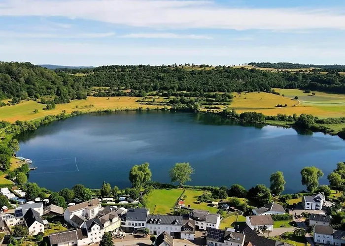 Seeidyll - Im Maarberg - In Am * Шалькенмерен